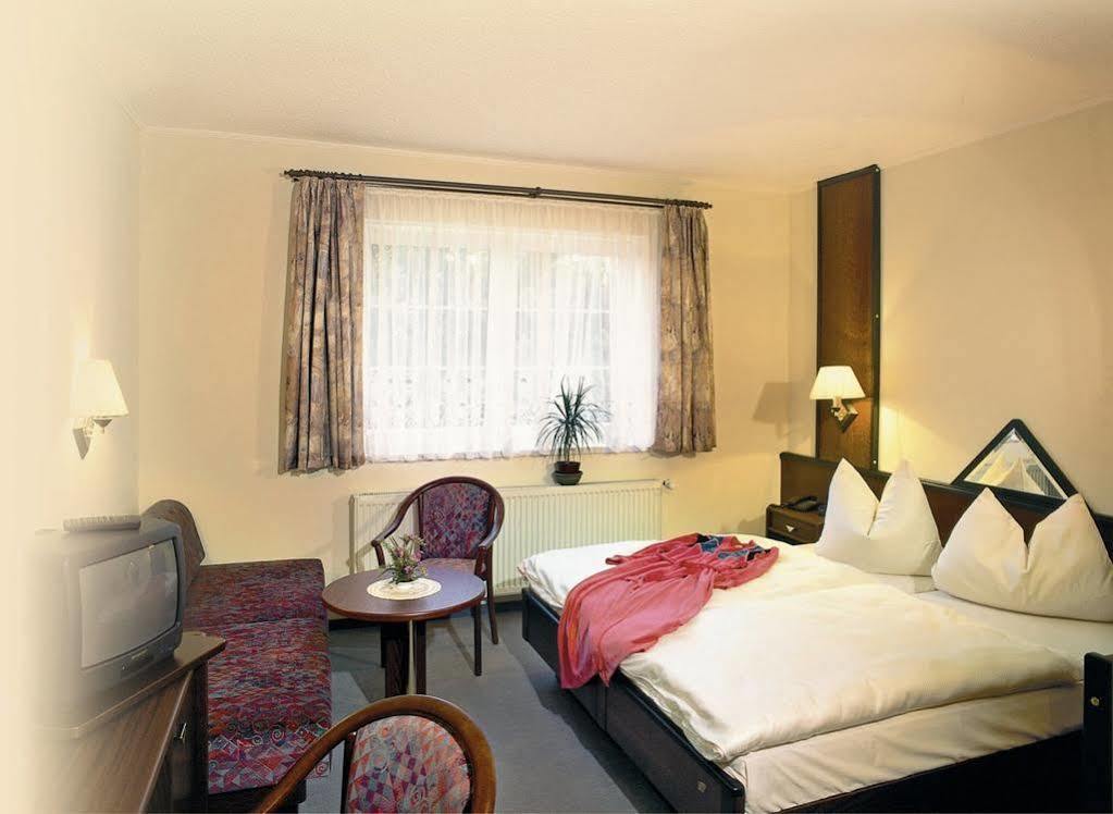 Familienhotel Zur Linde Panschwitz-Kuckau 외부 사진
